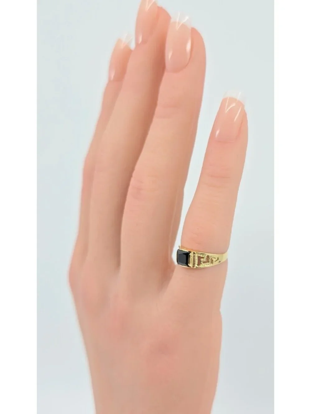 Beautiful 14K Karat Solid Yellow Gold Designer Square Onyx Baby Ring - Size 3